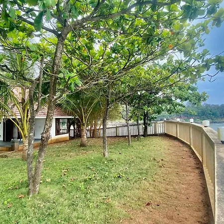 Willo Stays The Metro Landsend Beach Resorts Kannur Exterior photo